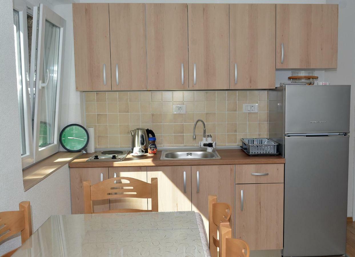 Ms Apartment Ohrid Bagian luar foto