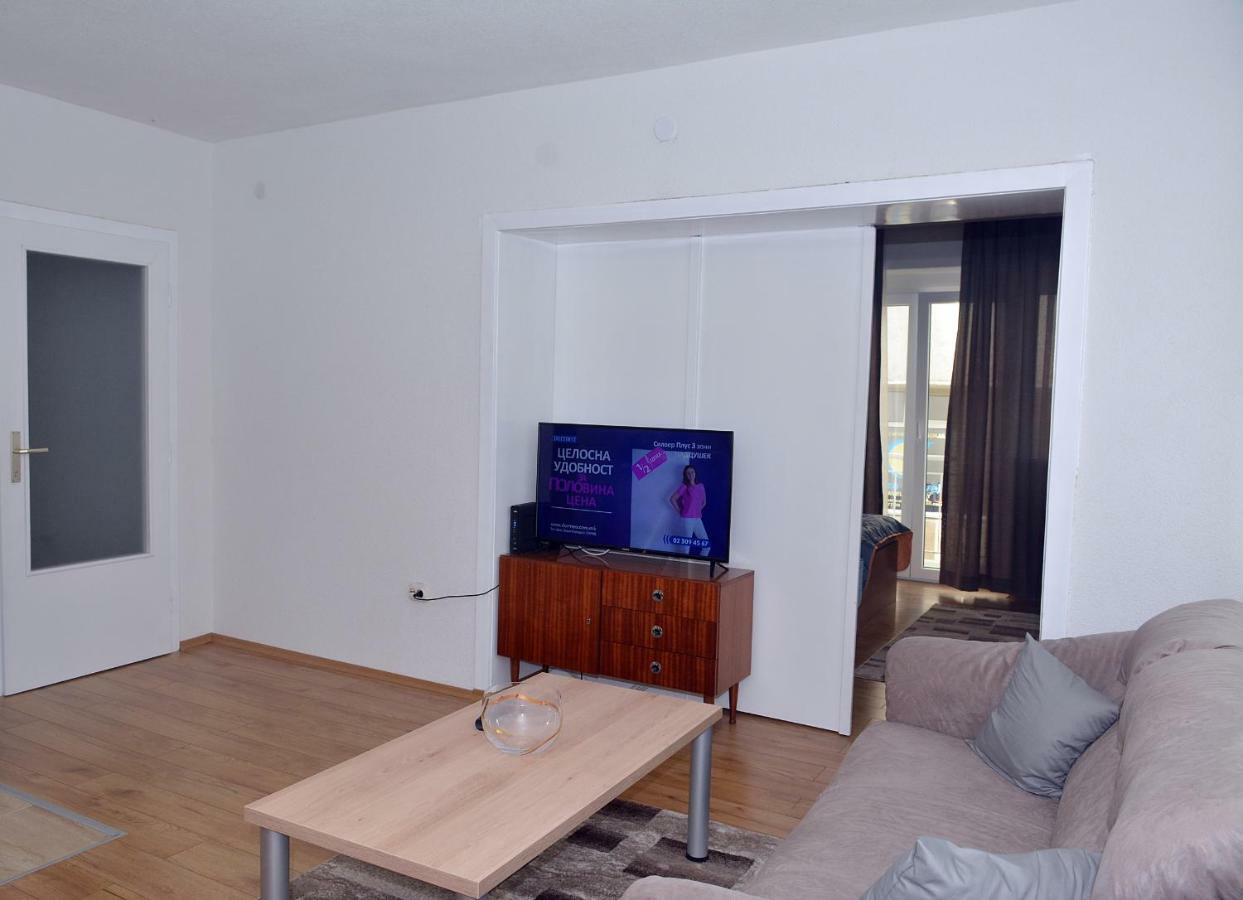 Ms Apartment Ohrid Bagian luar foto